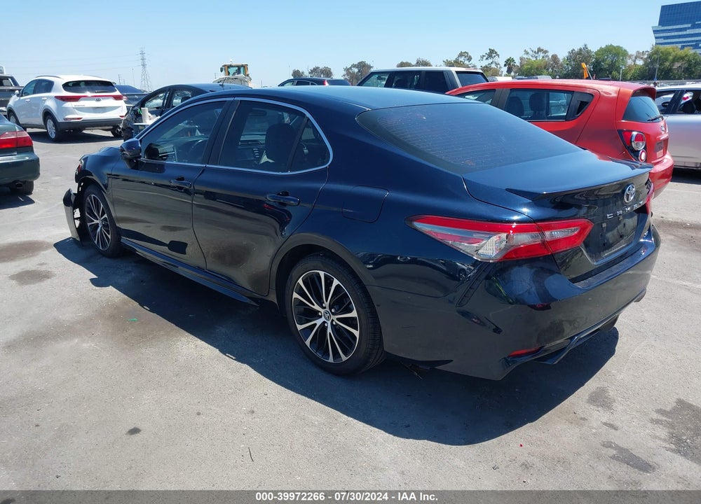 2018 TOYOTA CAMRY SE VIN: JTNB11HK3J3010504