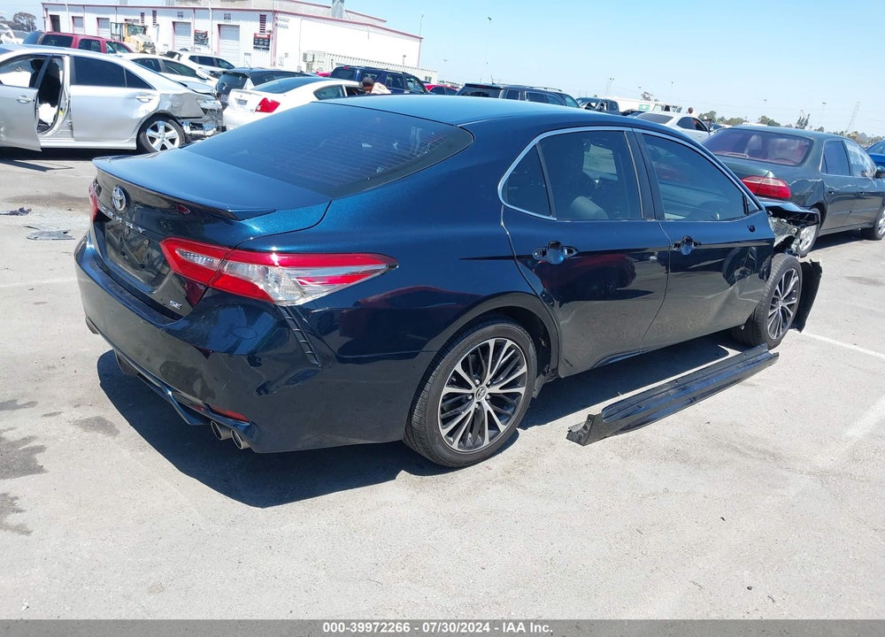2018 TOYOTA CAMRY SE VIN: JTNB11HK3J3010504