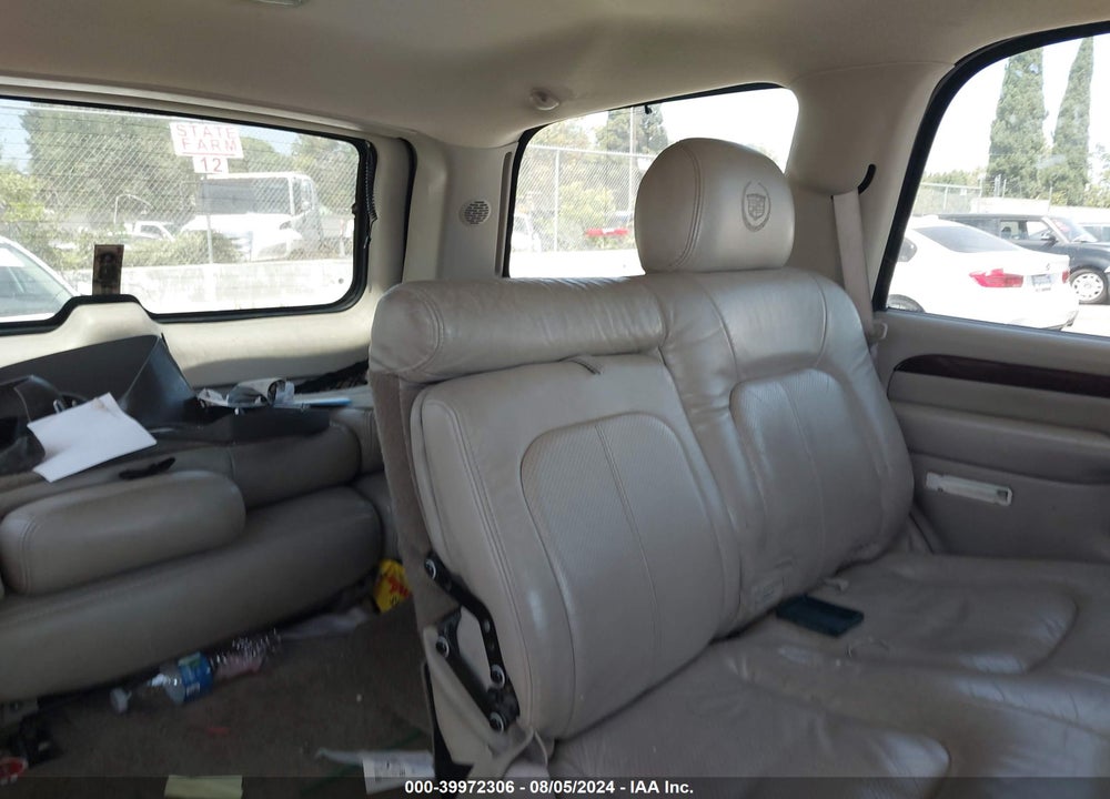 2002 CADILLAC ESCALADE VIN: 1GYEC63T62R283101