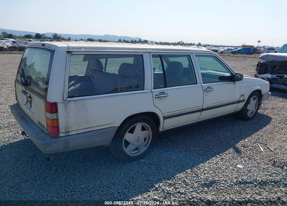 1990 VOLVO 740 GL VIN: YV1FA8851L2284229