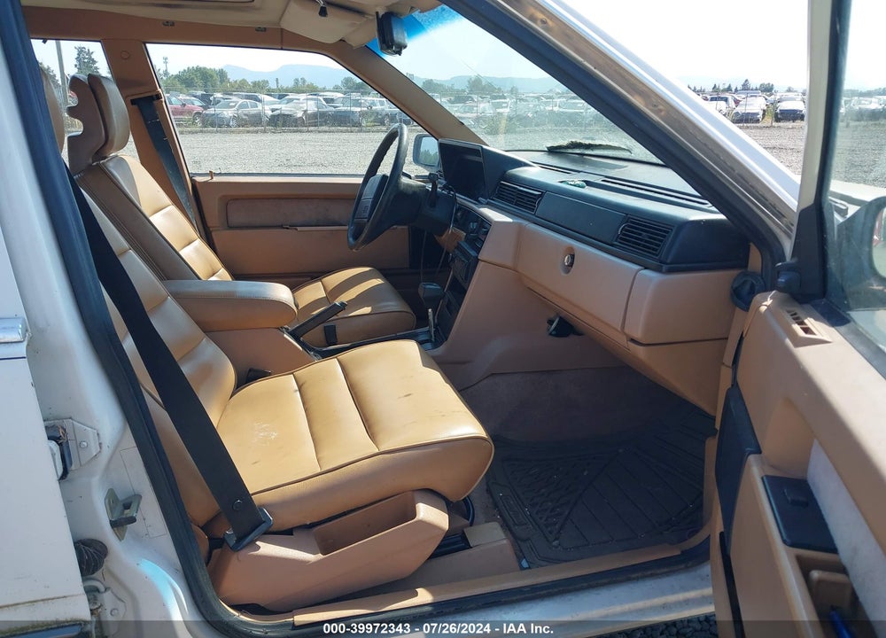 1990 VOLVO 740 GL VIN: YV1FA8851L2284229