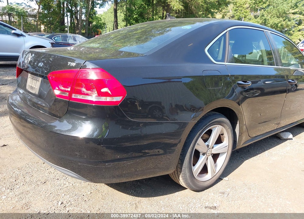2015 VOLKSWAGEN PASSAT 1.8T LIMITED EDITION VIN: 1VWAT7A3XFC100625
