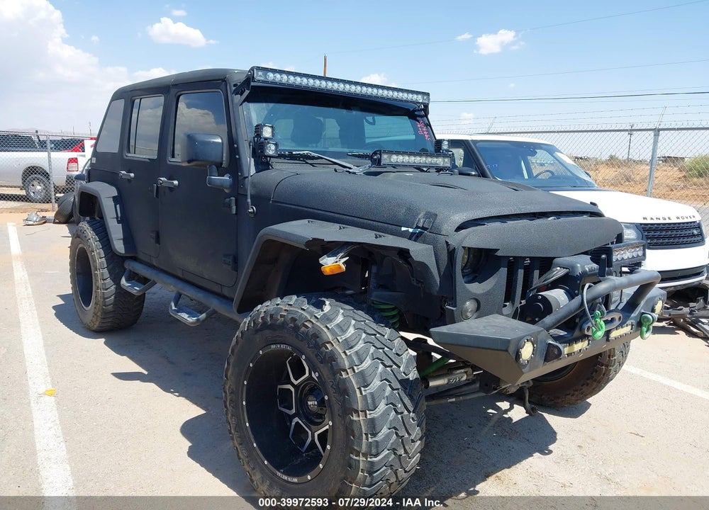 2015 JEEP WRANGLER UNLIMITED SAHARA VIN: 1C4HJWEG9FL631247