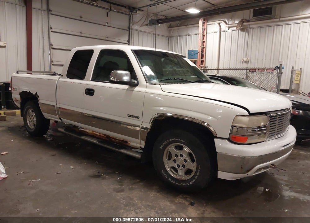 2000 CHEVROLET SILVERADO 1500 LT VIN: 1GCEK19T2YE397809