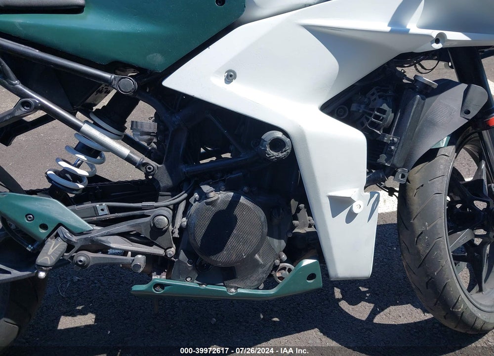 2022 KTM 390 RC VIN: MD2JYJ400NC214824