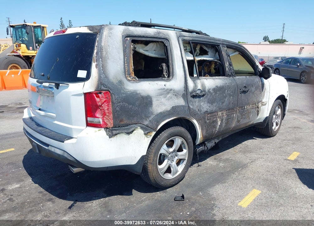 2015 HONDA PILOT EX VIN: 5FNYF3H44FB020434