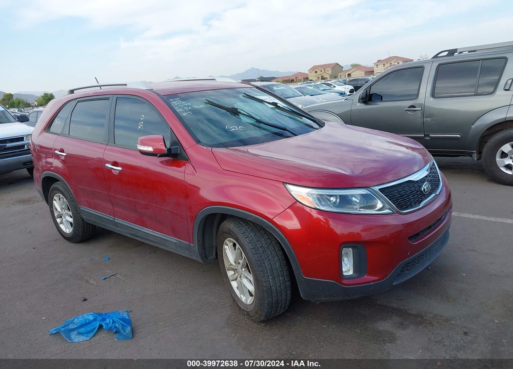 2015 KIA SORENTO LX VIN: 5XYKT3A65FG647646
