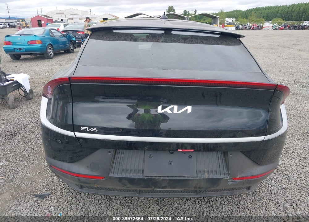 2024 KIA EV6 LIGHT LONG RANGE VIN: KNDC3DLC2R5616462