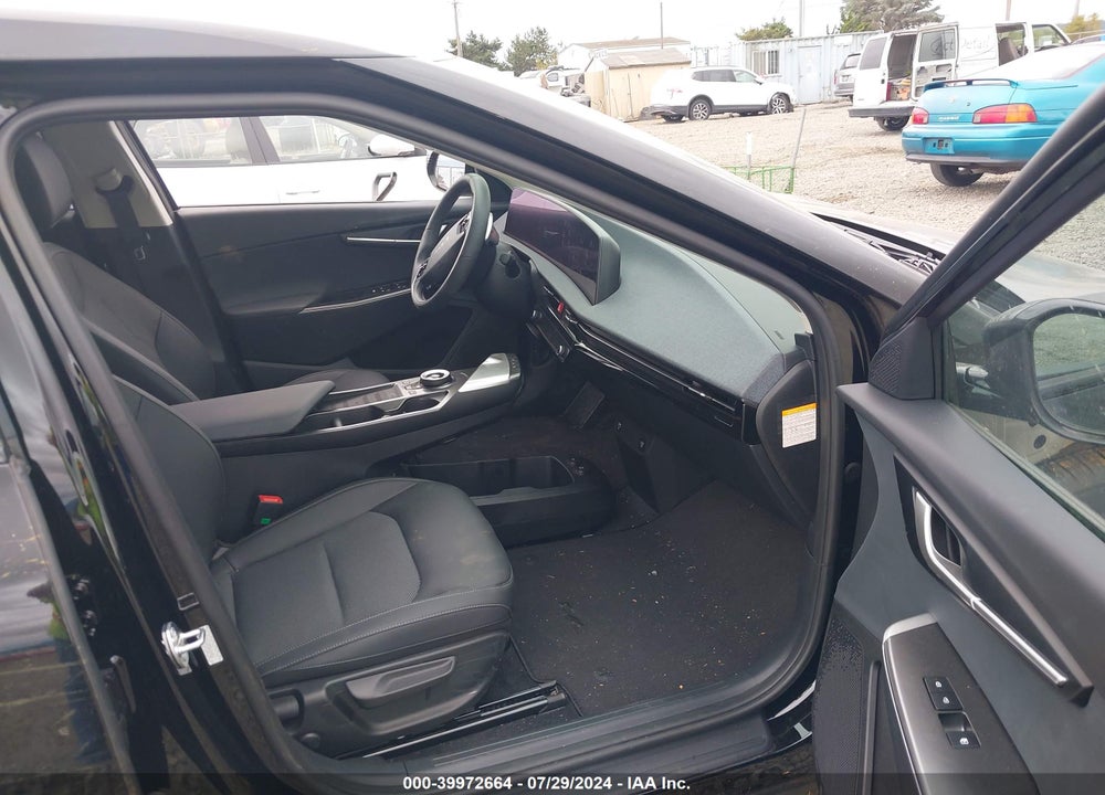 2024 KIA EV6 LIGHT LONG RANGE VIN: KNDC3DLC2R5616462