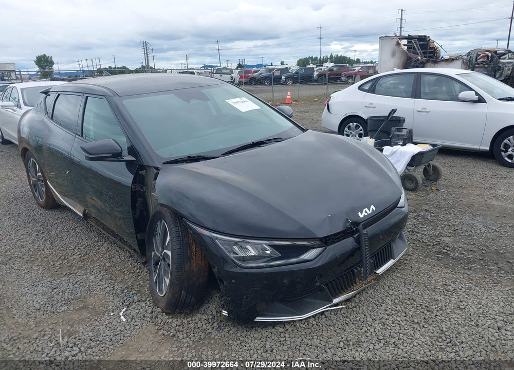 2024 KIA EV6 LIGHT LONG RANGE VIN: KNDC3DLC2R5616462