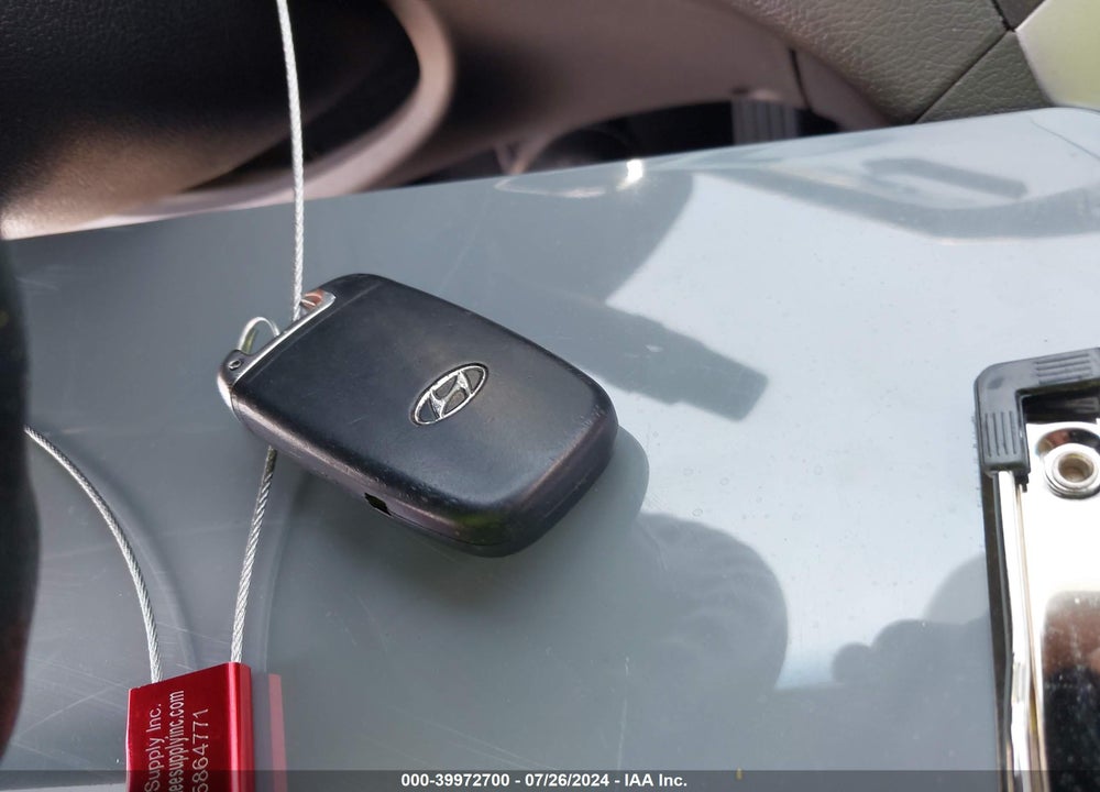 2013 HYUNDAI SONATA HYBRID VIN: KMHEC4A43DA064504