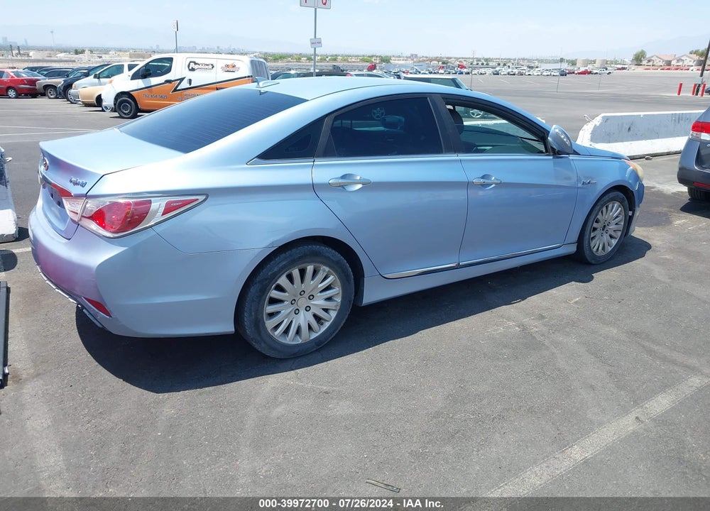 2013 HYUNDAI SONATA HYBRID VIN: KMHEC4A43DA064504