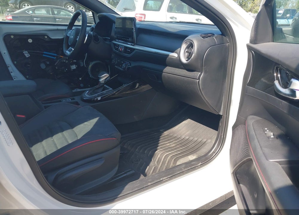 2024 KIA FORTE GT VIN: 3KPF44AC3RE715258