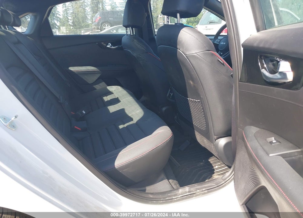 2024 KIA FORTE GT VIN: 3KPF44AC3RE715258