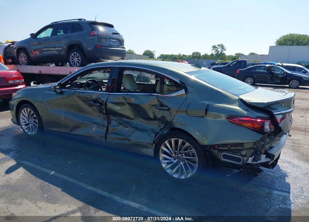 2021 LEXUS ES 300H ULTRA LUXURY VIN: 58AFA1C11MU009651