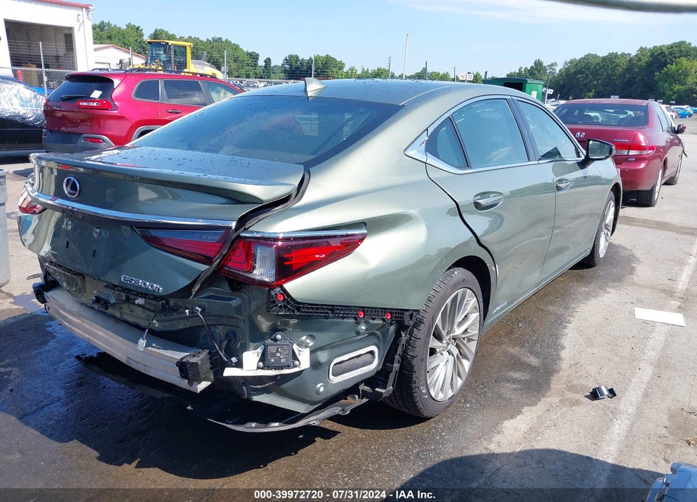2021 LEXUS ES 300H ULTRA LUXURY VIN: 58AFA1C11MU009651