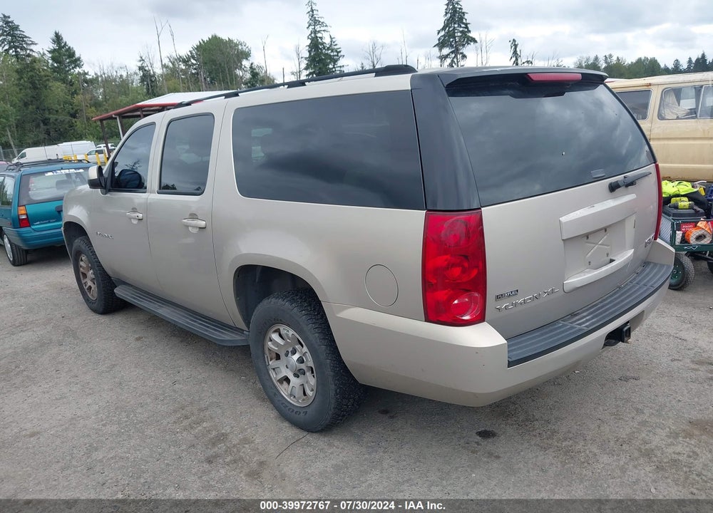 2007 GMC YUKON XL 1500 SLE VIN: 1GKFC16097J230806