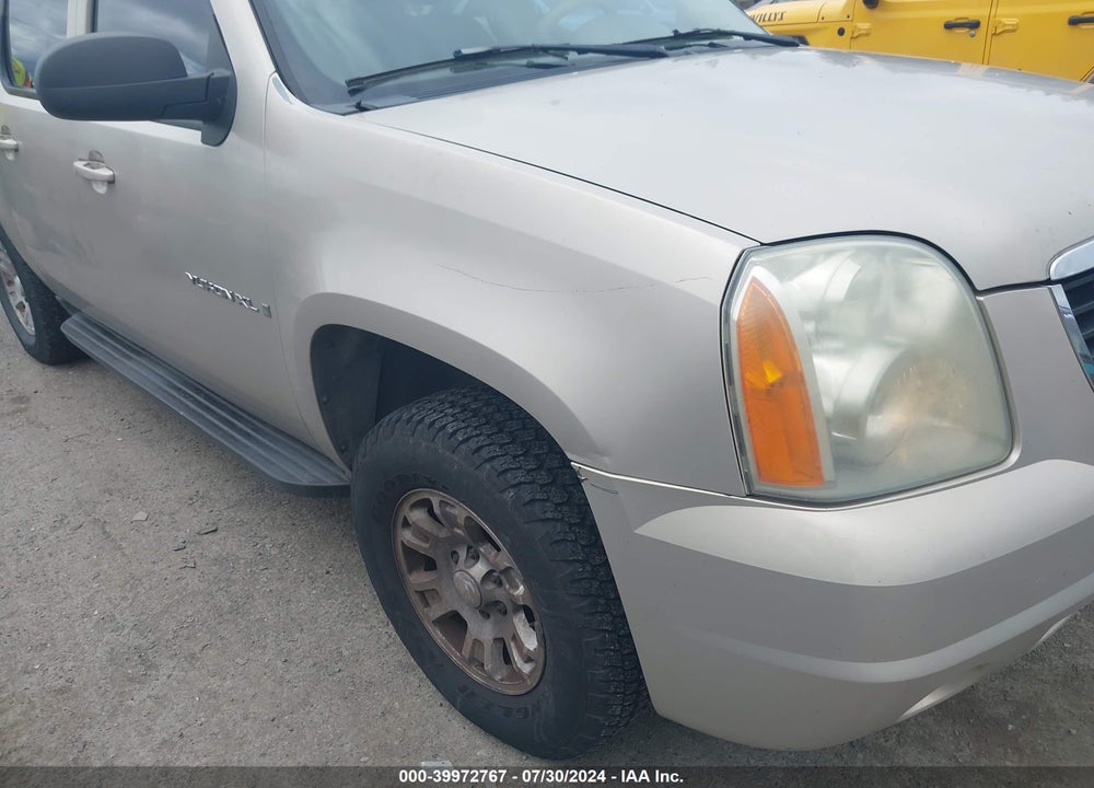 2007 GMC YUKON XL 1500 SLE VIN: 1GKFC16097J230806