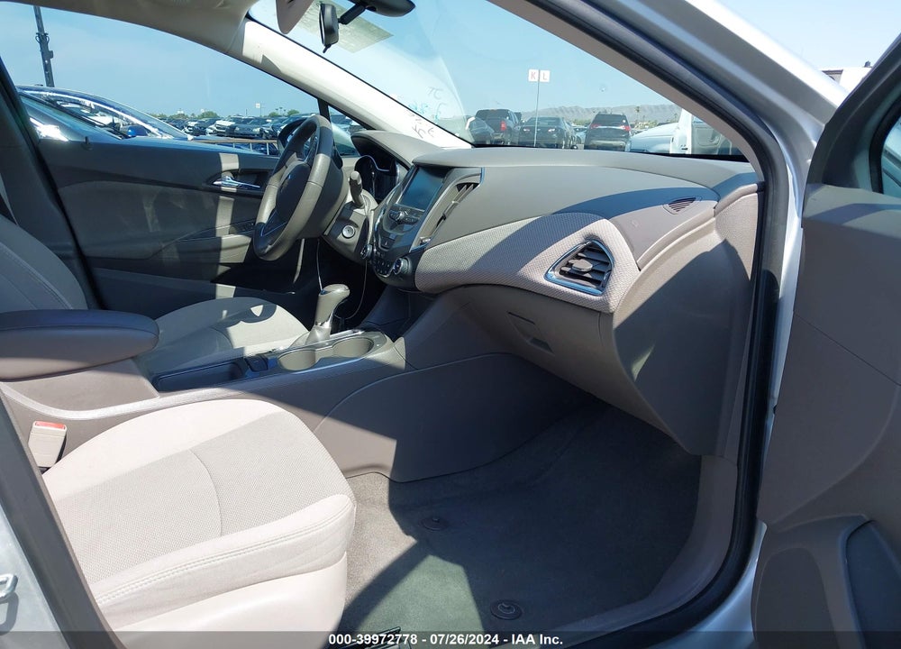 2017 CHEVROLET CRUZE LT AUTO VIN: 1G1BE5SM7H7129744