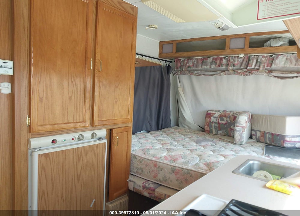 2000 OTHER JAYCO VIN: 1UJBJ01G6Y1JA0266