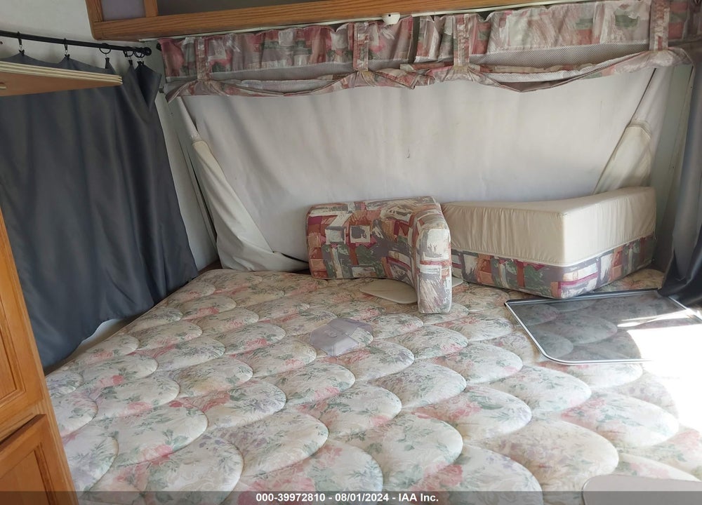 2000 OTHER JAYCO VIN: 1UJBJ01G6Y1JA0266
