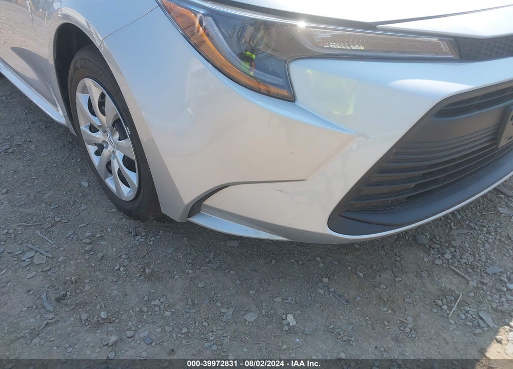 2024 TOYOTA COROLLA LE VIN: 5YFB4MDE5RP176720