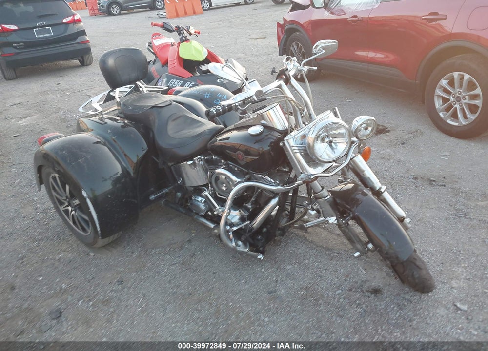 2000 HARLEY-DAVIDSON FXSTS VIN: 1HD1BLY15YY052071