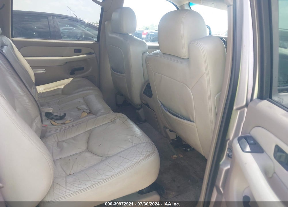 2003 CHEVROLET SUBURBAN 1500 LT VIN: 3GNFK16Z73G266848
