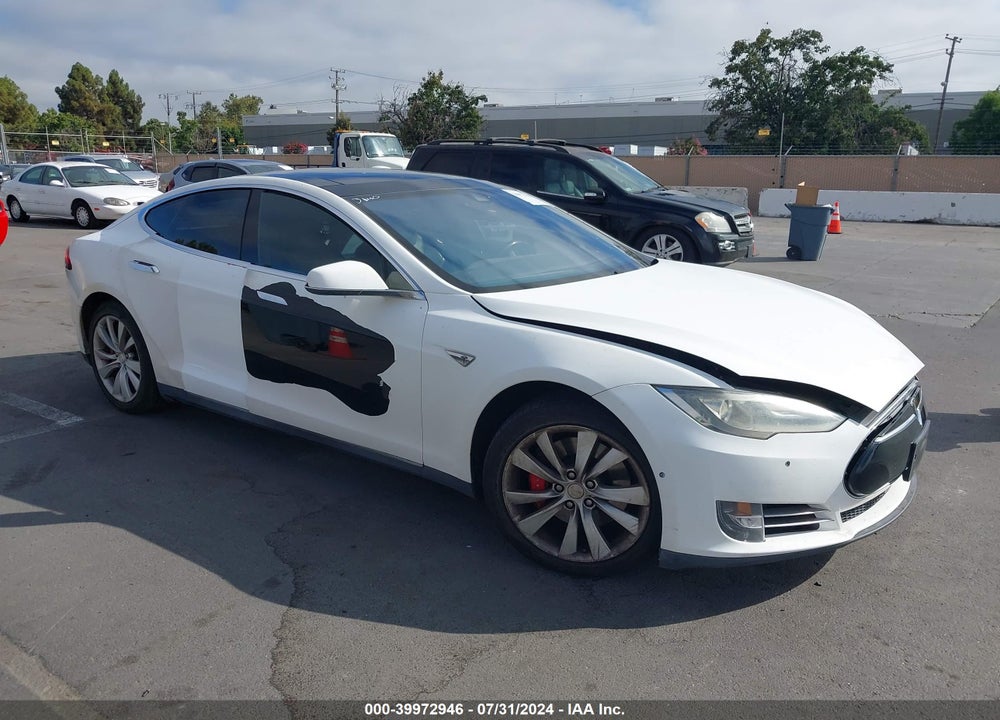 2015 TESLA MODEL S 85D/P85D VIN: 5YJSA1H48FF080614