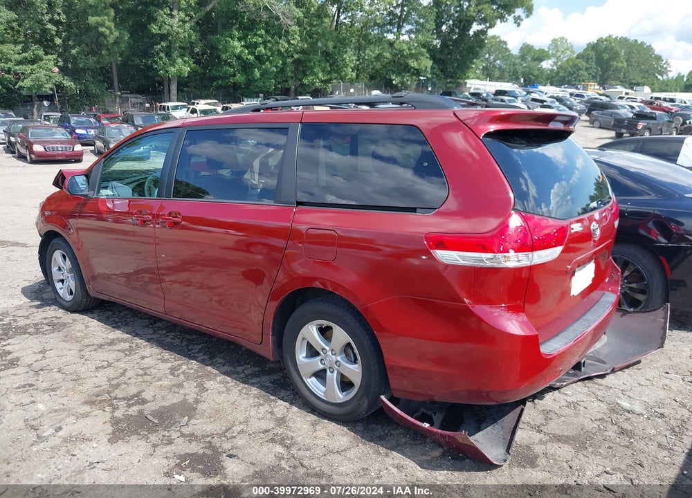 2014 TOYOTA SIENNA LE V6 8 PASSENGER VIN: 5TDKK3DC4ES496756