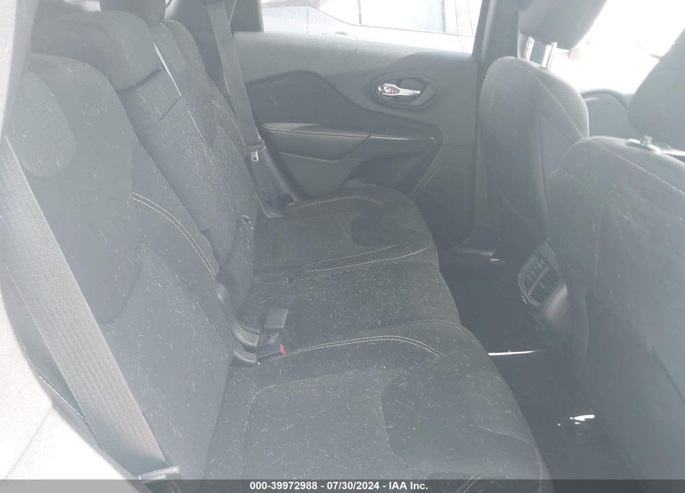 2015 JEEP CHEROKEE LATITUDE VIN: 1C4PJLCS1FW670303