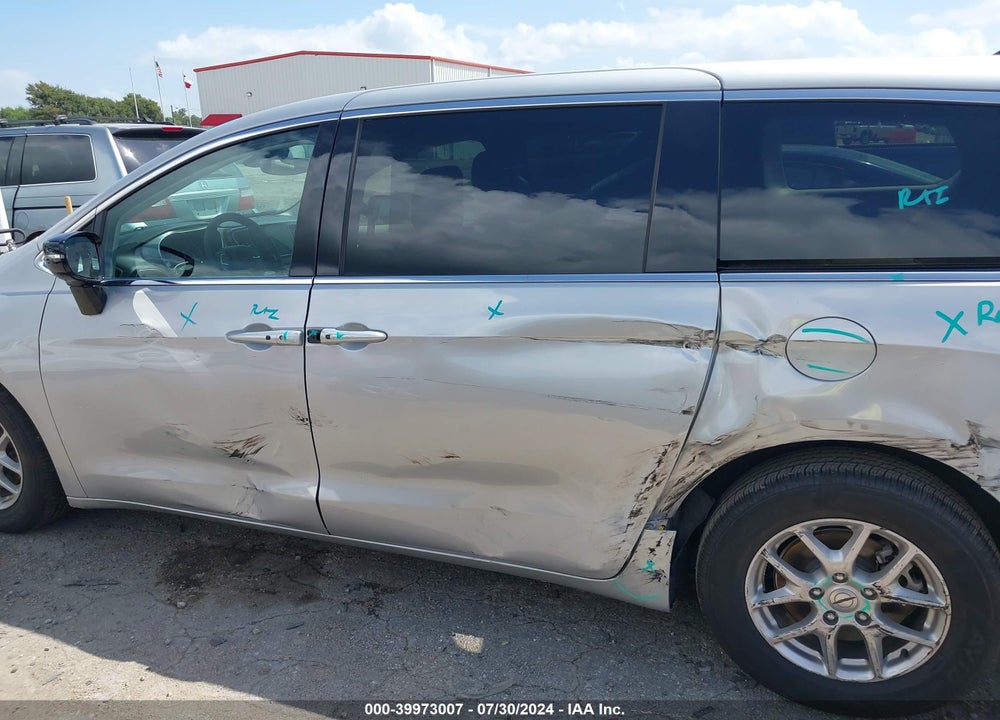 2024 CHRYSLER PACIFICA TOURING L VIN: 2C4RC1BG4RR133068