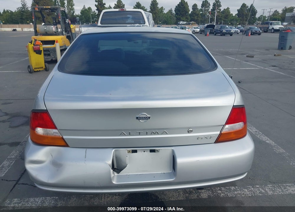 1999 NISSAN ALTIMA GLE/GXE/SE/SE-L/XE VIN: 1N4DL01D8XC150575