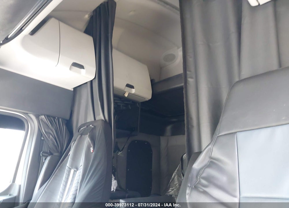 2021 FREIGHTLINER NEW CASCADIA 126 VIN: 3AKJHHDR2MSMZ8174