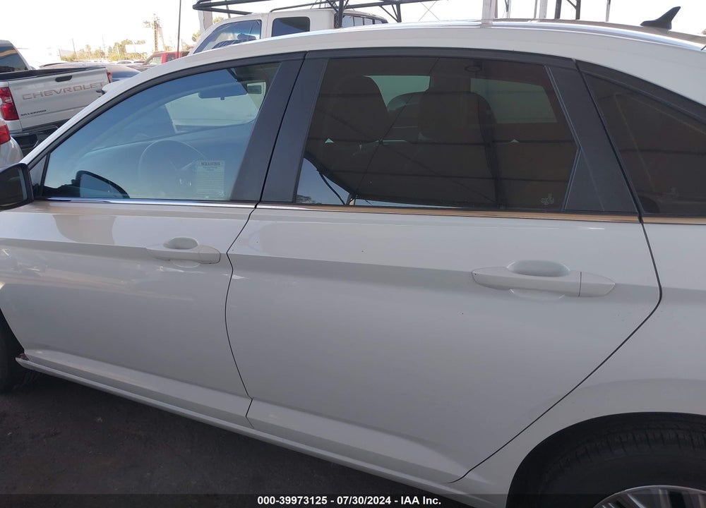 2019 VOLKSWAGEN JETTA 1.4T R-LINE/1.4T S/1.4T SE VIN: 3VWC57BU6KM084183