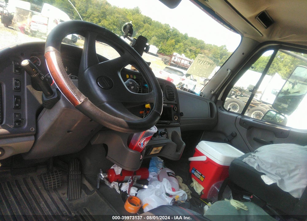 2006 FREIGHTLINER M2 106 MEDIUM DUTY VIN: 1FVACXCS66HW16124