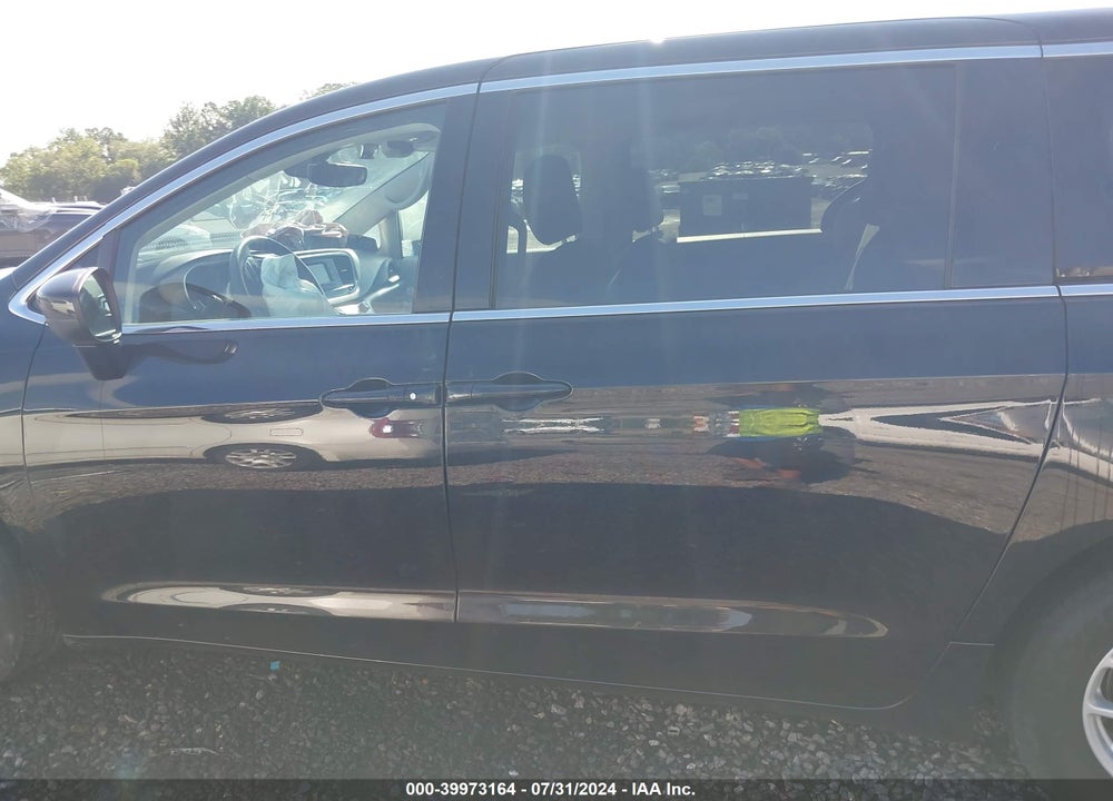2017 CHRYSLER PACIFICA LX VIN: 2C4RC1CG5HR552043