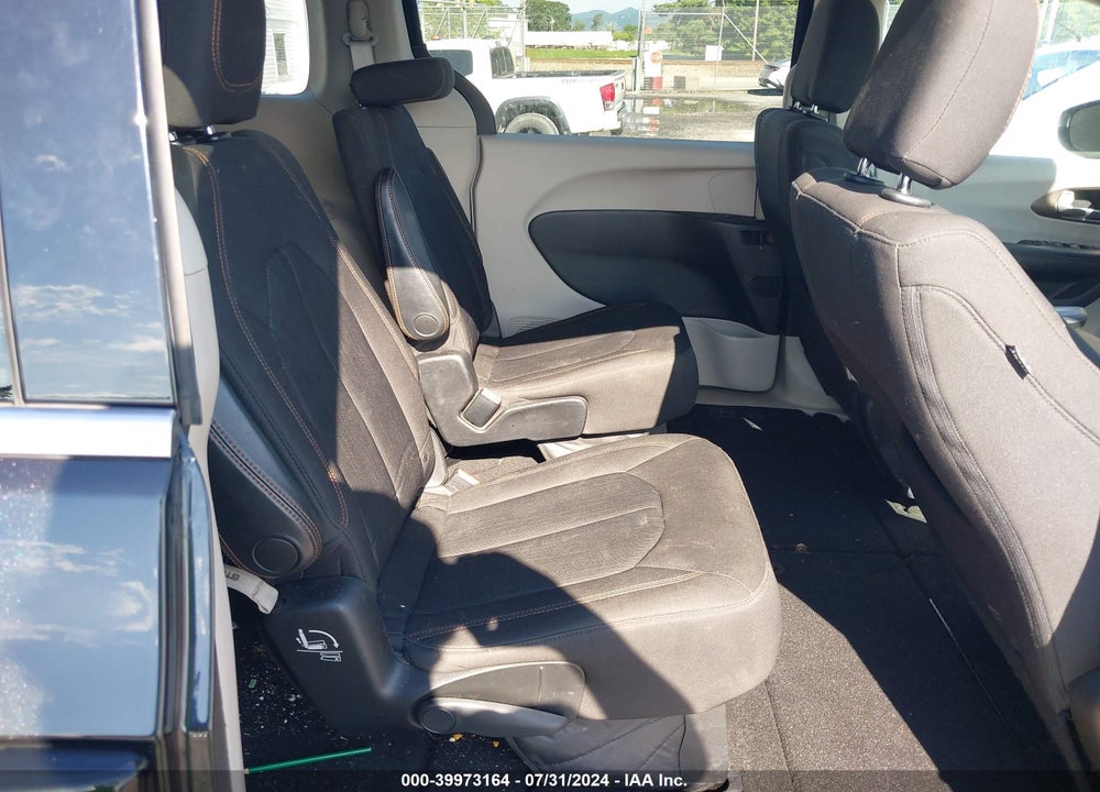 2017 CHRYSLER PACIFICA LX VIN: 2C4RC1CG5HR552043