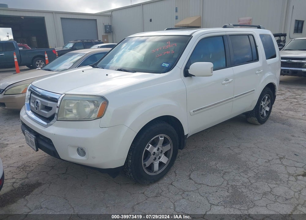 2011 HONDA PILOT TOURING VIN: 5FNYF3H9XBB027913