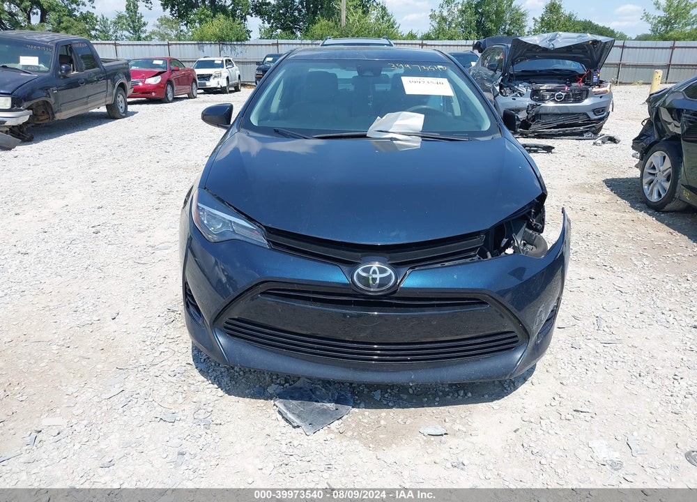2018 TOYOTA COROLLA LE VIN: 2T1BURHE3JC032031