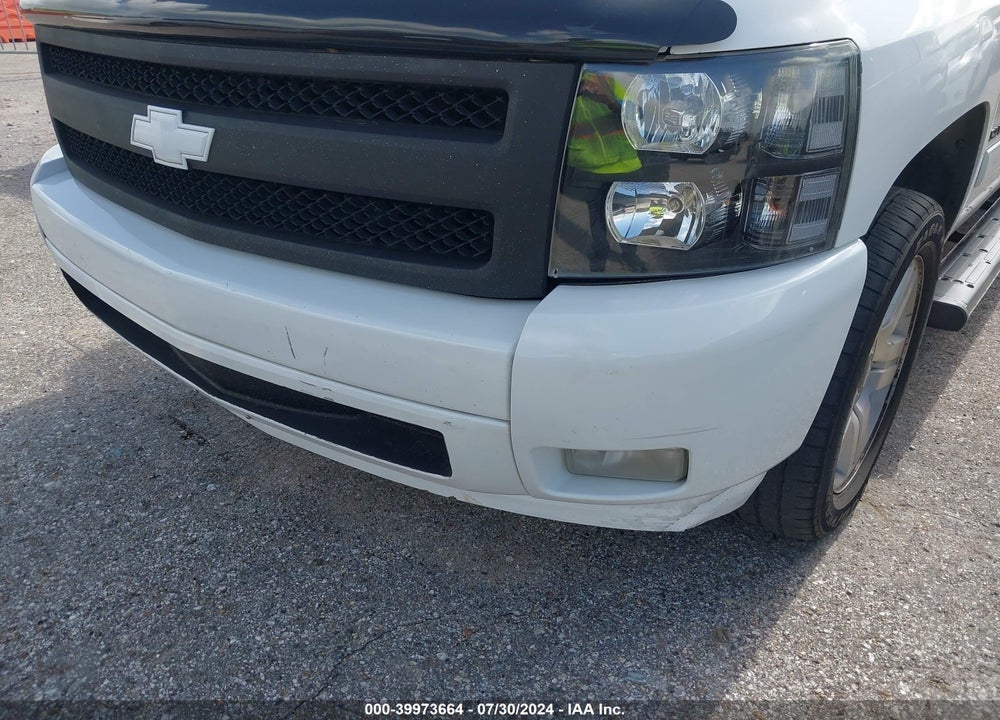 2007 CHEVROLET SILVERADO 1500 LT1 VIN: 3GCEC13J77G518863