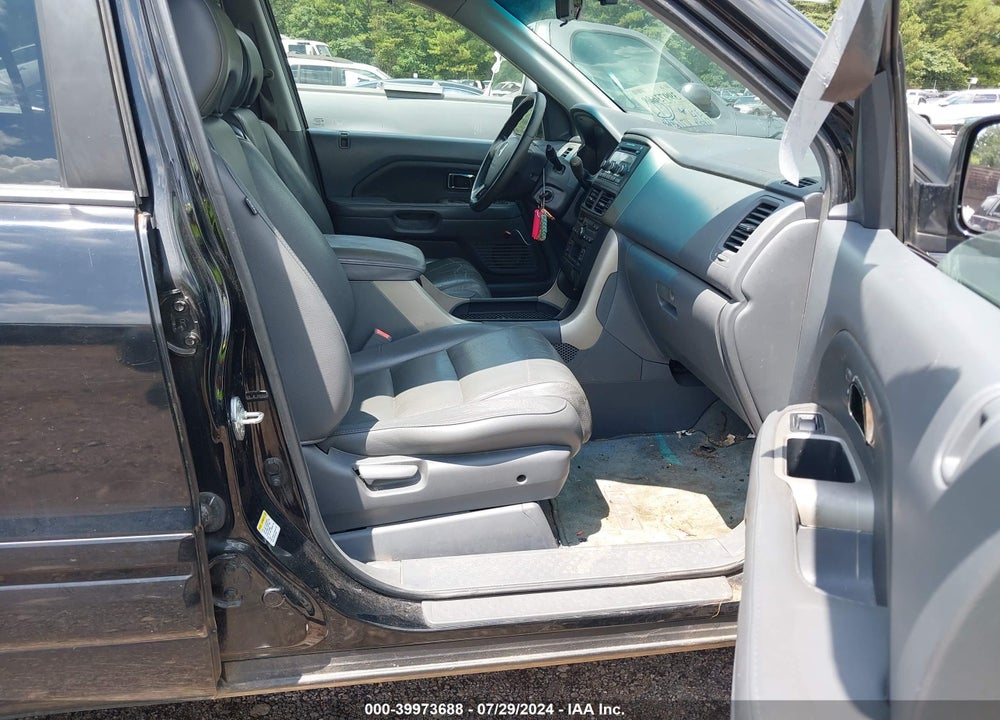 2007 HONDA PILOT EX-L VIN: 5FNYF28527B036023