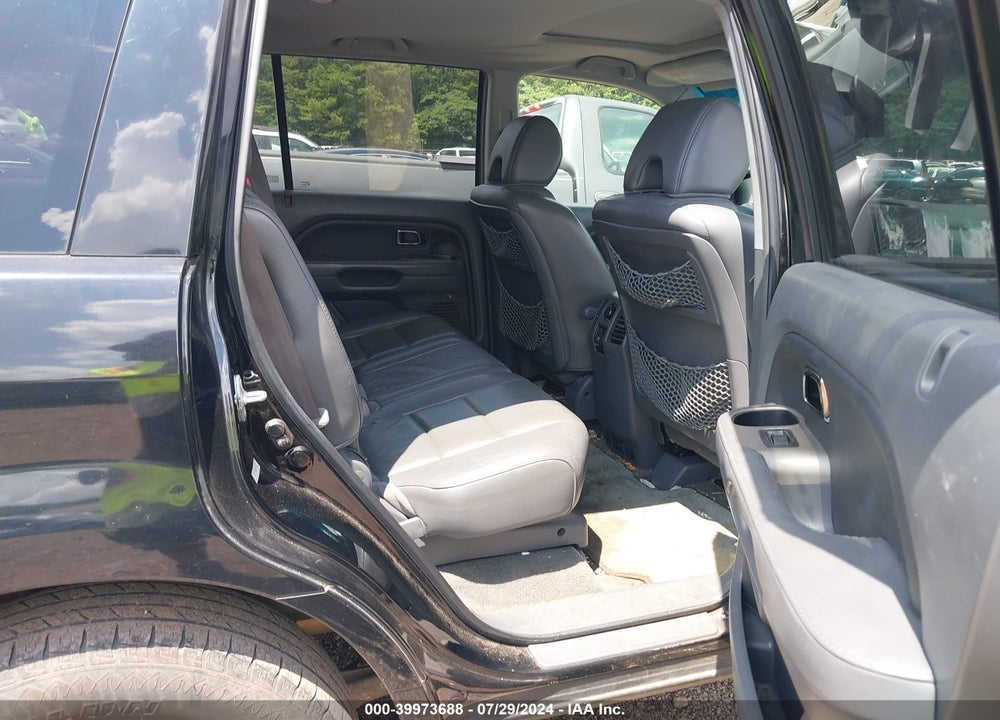 2007 HONDA PILOT EX-L VIN: 5FNYF28527B036023