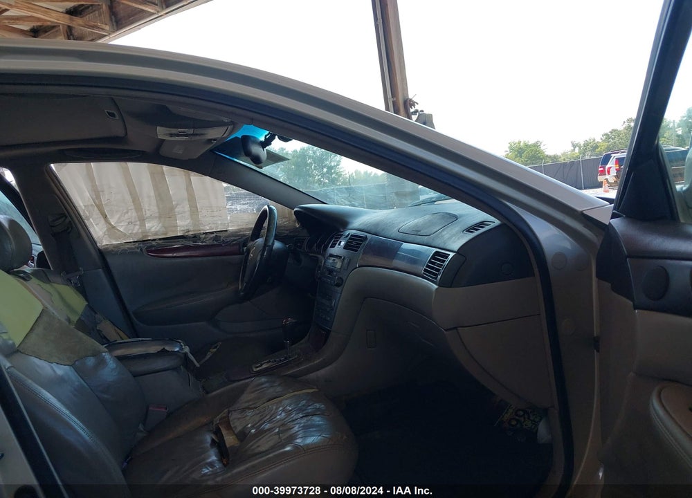 2002 LEXUS ES 300 VIN: JTHBF30G120074728
