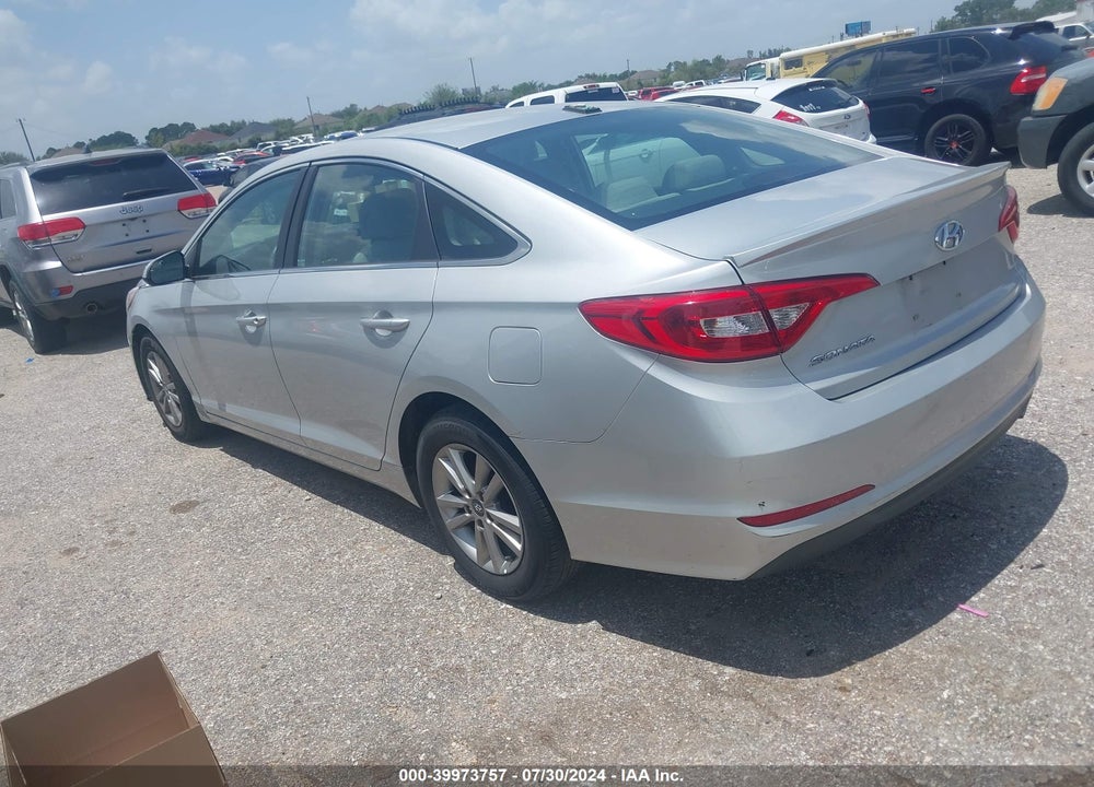 2016 HYUNDAI SONATA SE VIN: 5NPE24AF3GH311526