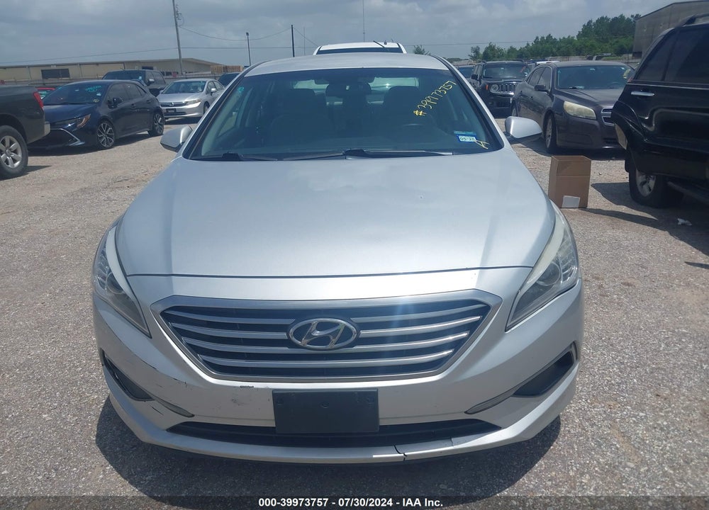 2016 HYUNDAI SONATA SE VIN: 5NPE24AF3GH311526