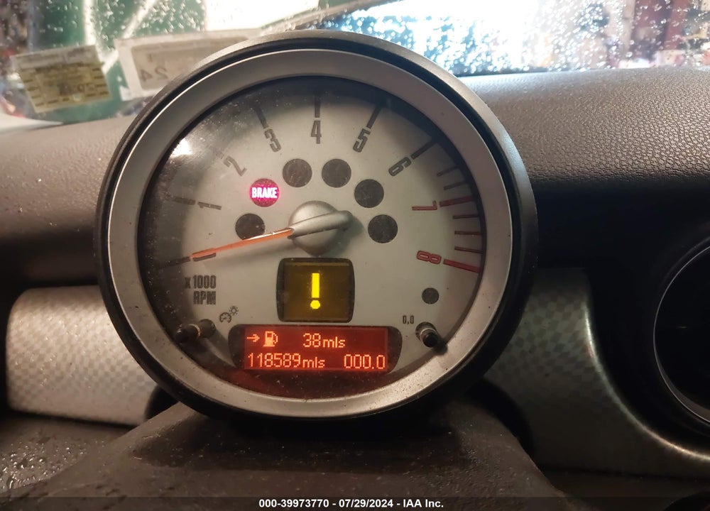 2007 MINI COOPER S VIN: WMWMF73587TT80971