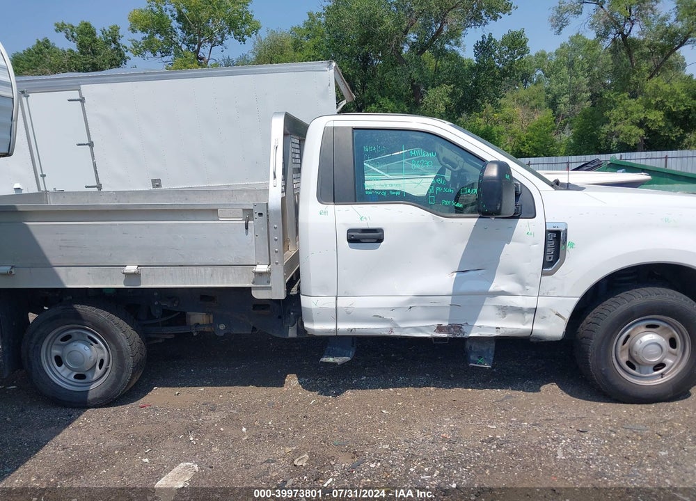2017 FORD F-250 XL VIN: 1FDBF2A68HEC86633