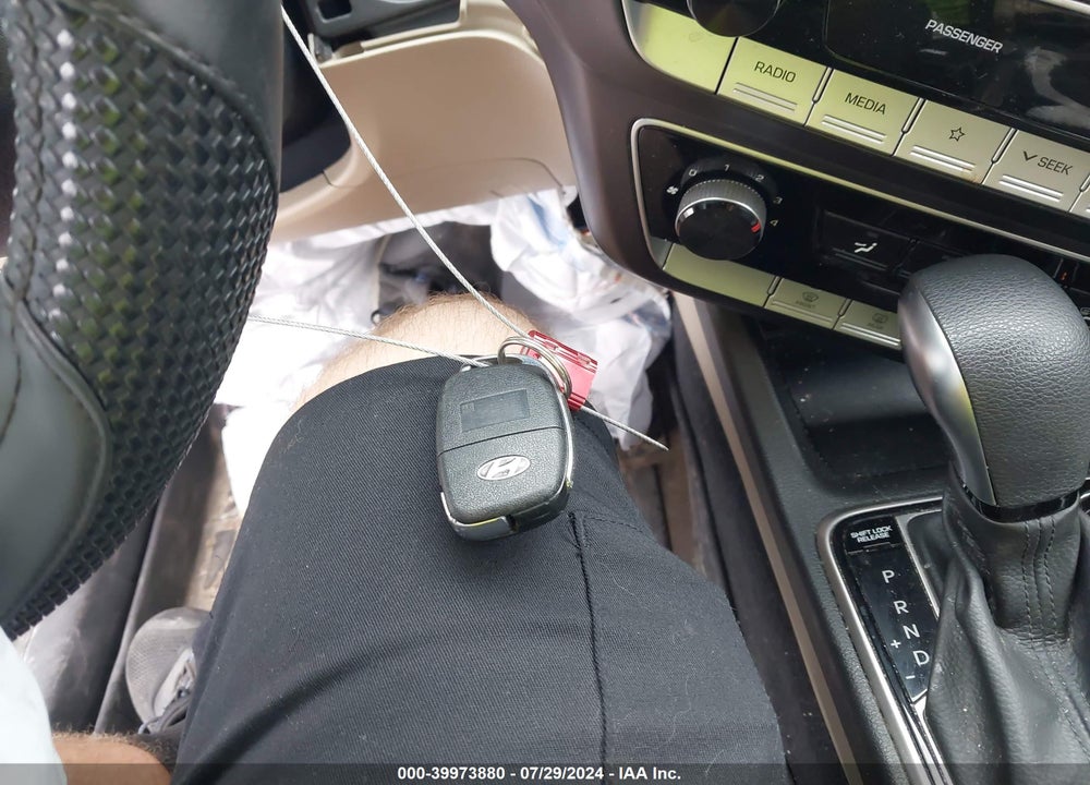 2018 HYUNDAI SONATA SE VIN: 5NPE24AF3JH691068