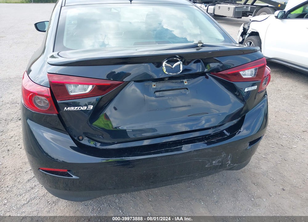 2018 MAZDA 3 TOURING VIN: 3MZBN1V32JM255389